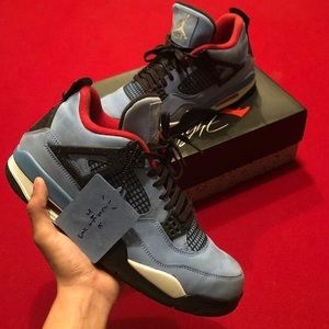 Travis Scott Air Jordan 4s “cactus jack” 🌵